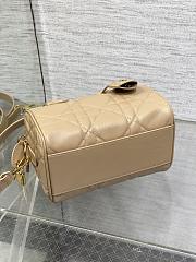 Dior Groove 20 Bag in Biscuit Macrocannage Calfskin 20.5x13.5x12 cm - 4