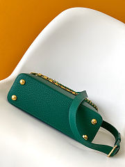 Louis Vuitton Capucines BB in Emerald Green, 27x17.3x9 cm - 6