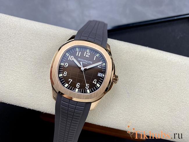 Patek Philippe Aquanaut 5167R-001 Brown Dial 40 mm - 1
