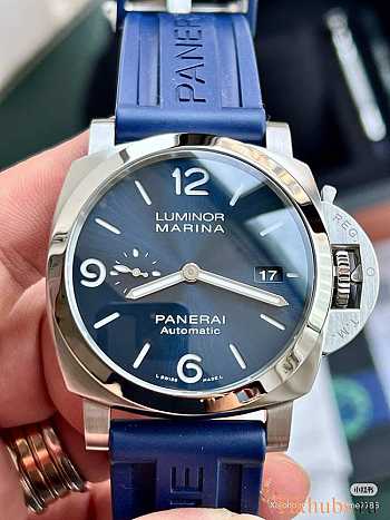 Strap of the Panerai Luminor Marina PAM01313 44mm watch