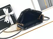 Chanel 22 mini handbag made of shiny calfskin with gold-tone hardware 20*19*6cm - 5