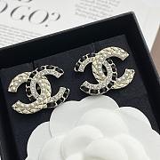 Chanel CC earrings with elegant pearl and gemstone details - 1