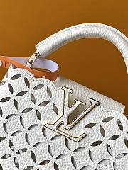 Louis Vuitton Capucines Mini bag in a white laser-cut design 14x8x21 cm - 5