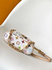Louis Vuitton x Takashi Murakami Vanity Chain Pouch in white Monogram Multicolore 11.5 x 6.5 x 19  - 6
