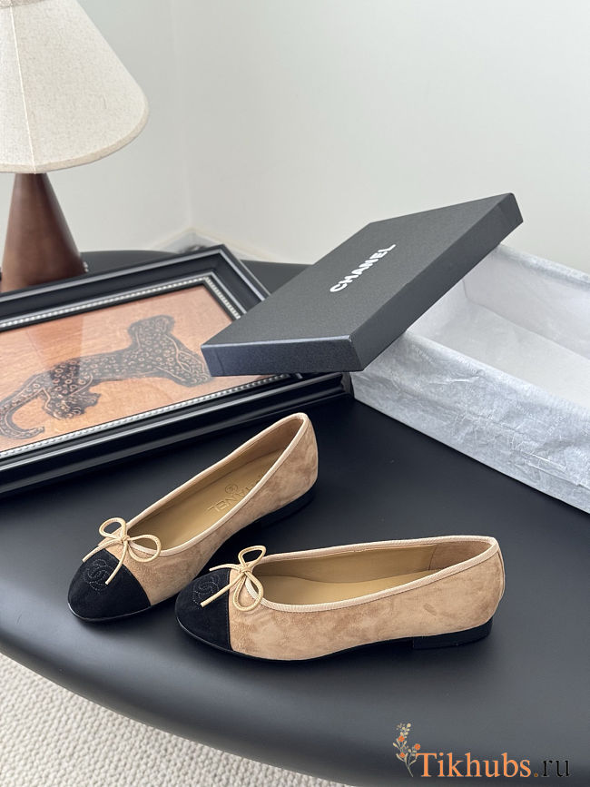  Chanel ballet flats are beige suede  - 1