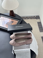 Chanel light pink suede calfskin ballerina flats - 6