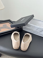 Chanel ballerina flats in beige suede - 5