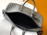 Louis Vuitton Keepall Bandoulière 50 in Monogram Shadow leather M46117 50x29x23 cm - 5