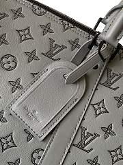 Louis Vuitton Keepall Bandoulière 50 in Monogram Shadow leather M46117 50x29x23 cm - 2