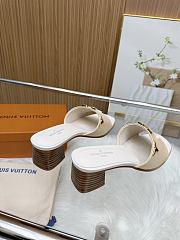 Louis Vuitton Mare Mules in beige leather - 5