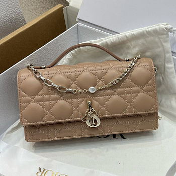 Christian Dior My Dior mini bag in a beige quilted cannage lambskin leather 21*11*4.5cm
