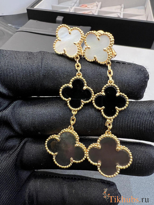 Van Cleef & Arpels Magic Alhambra earrings - 1