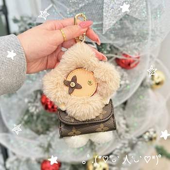 Louis Vuitton Cuddle Vivienne bag charm