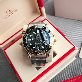 Omega Seamaster Diver Green 300M Watch 42mm