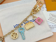 LV charm 09 - 5