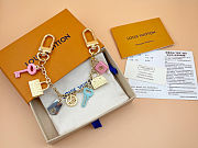 LV charm 09 - 2