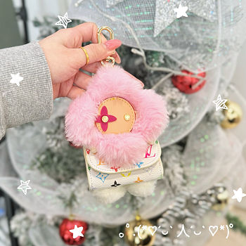 LV charm 11