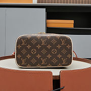 Louis Vuitton Nice BB vanity case 24x18x14.5 cm - 6