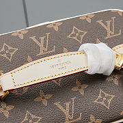 Louis Vuitton Nice BB vanity case 24x18x14.5 cm - 4