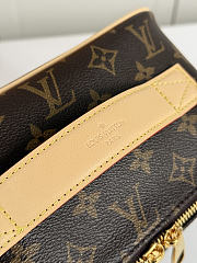 Louis Vuitton cosmetic pouch in Monogram canvas 13x13x24 cm - 2
