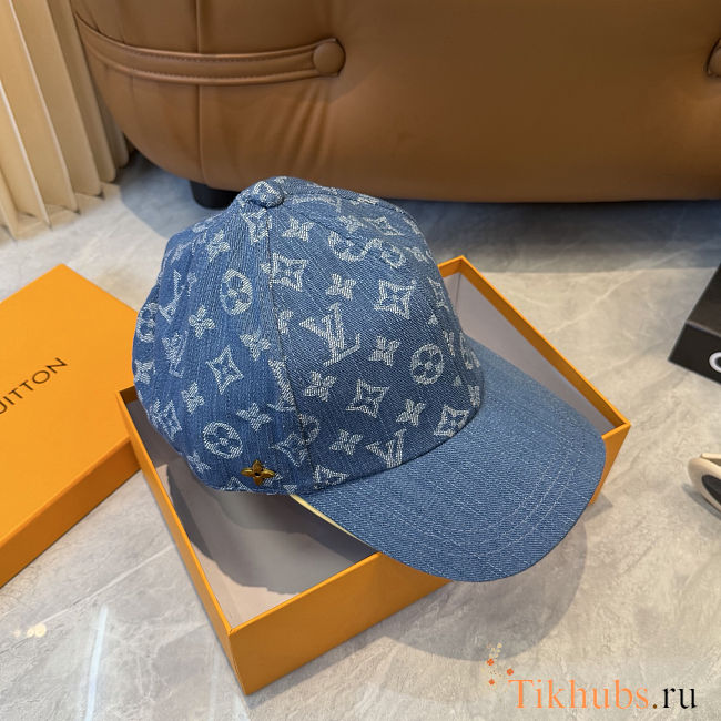 Louis Vuitton Monogram Jacquard Denim Cap.  - 1