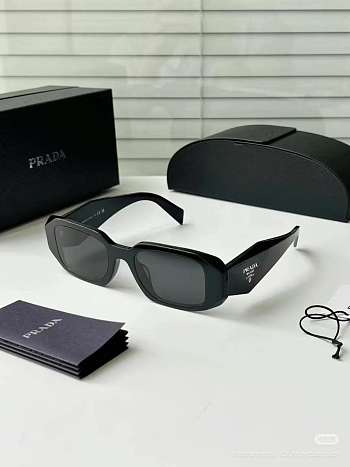 Prada Sunglasses 05