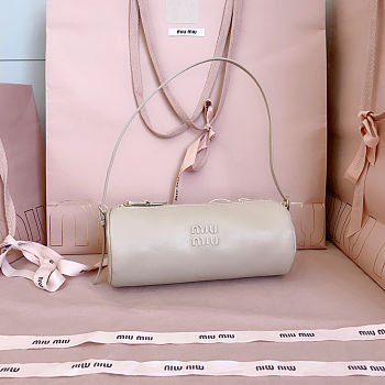 Miu Miu logo-embossed Leather Pouch Bag  22 x 9 x 9 cm