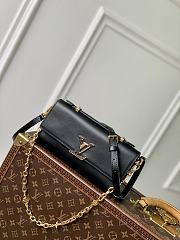 Louis Vuitton Wallet on Chain Capucines 12 x 4 x 23 cm - 1