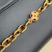 Louis Vuitton Wallet on Chain Capucines 12 x 4 x 23 cm - 4
