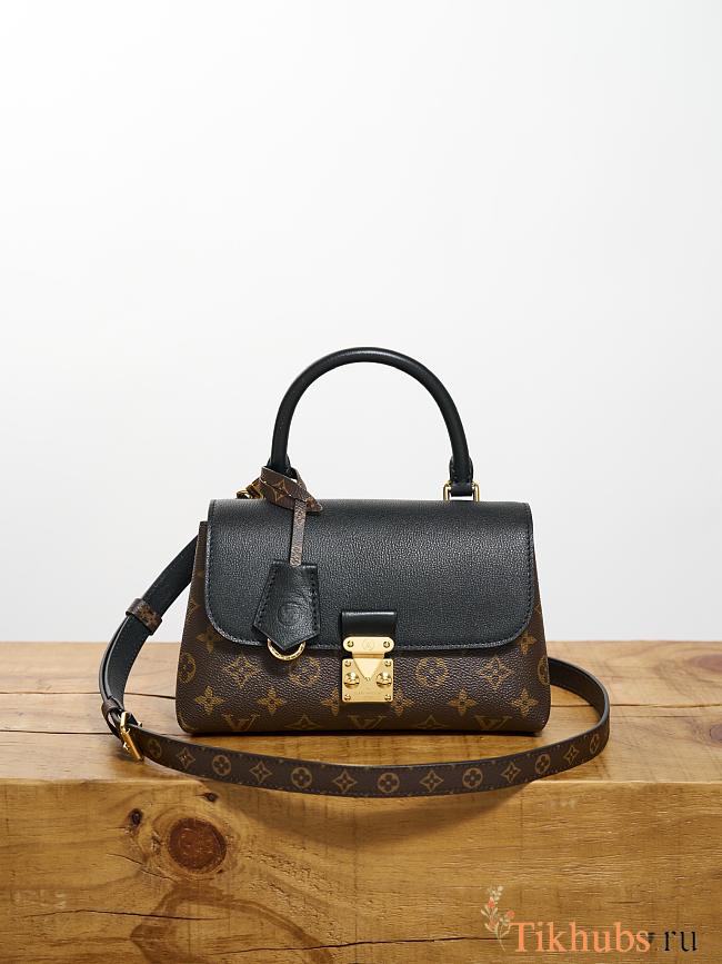 Louis Vuitton Madeleine BB Monogram Handbag 24.5 x 16 x 8 cm - 1