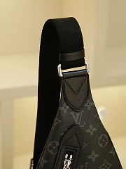 Louis Vuitton Duo Sling Bag Taigarama 20 x 42 x 6 cm - 2