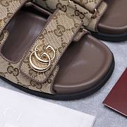 Gucci Women's sandal with Double G in darkbrown GG  - 5