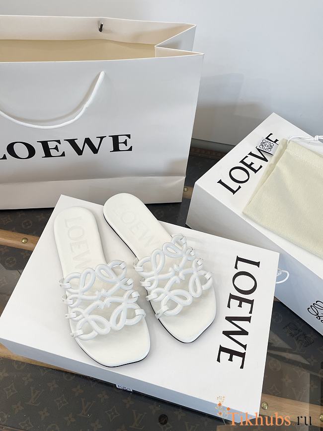 LOEWE Petal Anagram slide in soft calf skin White - 1
