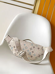 Louis Vuitton Rush Bumbag White 30 x 15 x 8 cm - 6