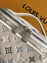 Louis Vuitton Rush Bumbag White 30 x 15 x 8 cm - 2