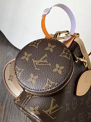 Louis Vuitton Neverfull BB Monogram Beige handbag 24x 14x 9 cm - 5