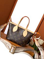Louis Vuitton Neverfull BB Monogram Beige handbag 24x 14x 9 cm - 3