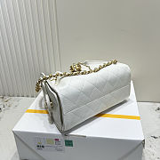 Chanel 25 Small Handbag White 20x22x12.5cm - 4