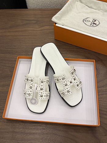 Hermès Oran sandal with studs