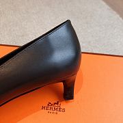 Hermes Calfskin Kiara 40 Pumps Black - 3