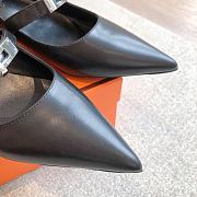 Hermes Calfskin Kiara 40 Pumps Black - 2
