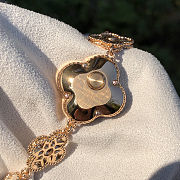 Van Cleef & Arpels Sweet Alhambra VCARO8SG00 23MM Watch - 2