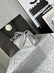 Chanel Chevron Clutch Metallic Silver 10x26x5cm - 4