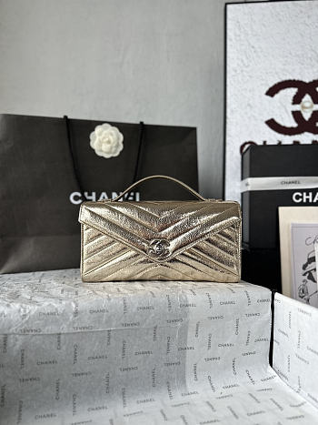 Chanel Chevron Clutch Metallic Gold 10x26x5cm