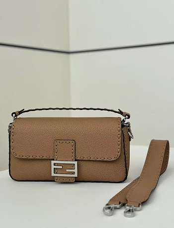 Fendi Baguette Bag Brown 27x15x6cm