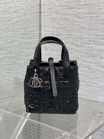 Dior Toujours Vertical Tote Bag Black Macrocannage Crinkled Calfskin 16x12x18cm