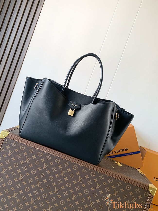 Louis Vuitton Vendôme Black Bag 35.5x28x17cm - 1