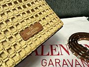 Valentino Garavani Rockstud Bucket 16x18x11cm. - 4