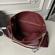 Chanel Shopping Bag in Lambskin & Gold-Tone Metal Red 40×28×9.5cm - 4