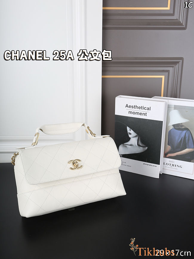 Chanel Trendy CC Medium LambWhite 29×17cm - 1